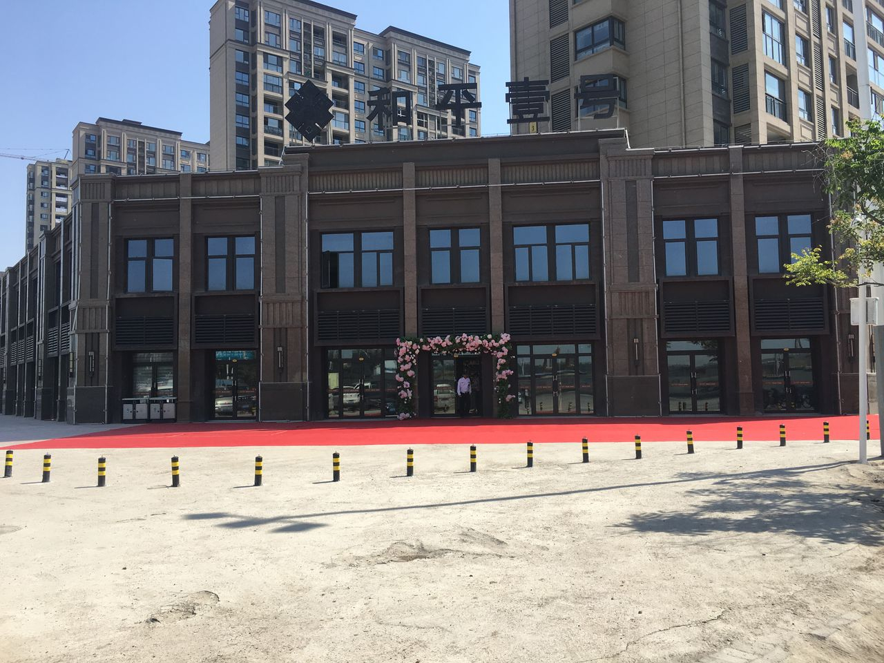 河源市和平壹號小區(qū)采購變頻穩(wěn)壓供水設(shè)備一套